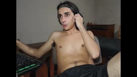 Lau online show from December 2024 02:43:01 AM