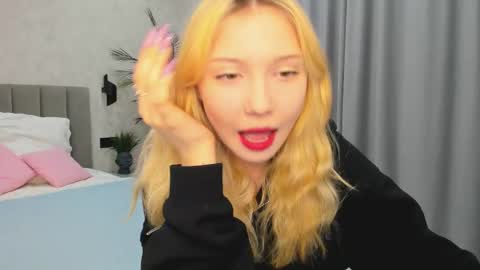 Melena online show from January 2026 08:27:02 AM