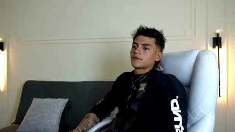 Ryan And Casper online show from February 2025 12:17:01 AM