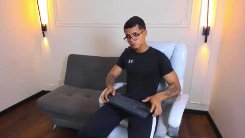 Ryan And Casper online show from March 2026 07:06:02 PM