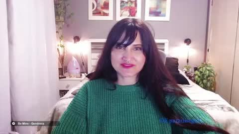 Snapshot of paradisegirl_ chatting on July 2026 09:30:01 PM My alter ego Betinna Flowers - a tattooed Miss - Are you missing me come in here - online show from July 2026 09:30:01 PM