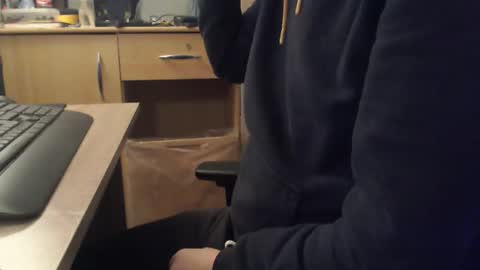 Sascha online show from November 2025 06:02:02 AM