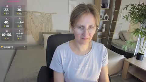 Paris online show from September 2025 07:59:01 PM