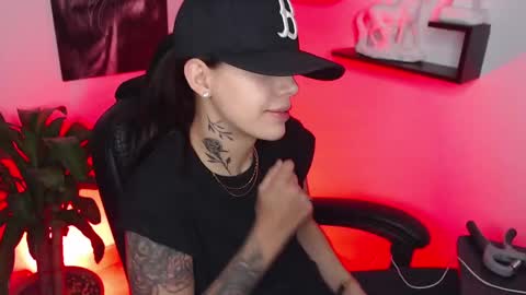 Paris D angelo online show from March 2025 11:16:02 PM