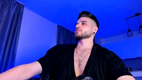 Paris online show from January 2025 12:18:01 AM