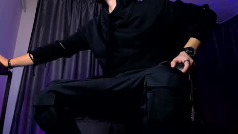 Paris online show from October 2025 09:48:02 PM