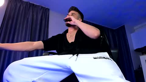 Paris online show from March 2026 02:26:02 AM