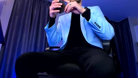 Paris online show from March 2026 06:40:01 PM