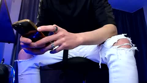 Paris online show from April 2026 08:48:02 PM