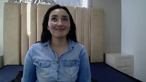 kitty online show from November 2025 07:24:02 PM