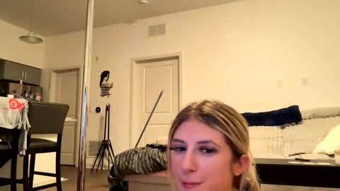 parisbaby2000 online show from January 2026 04:16:01 AM