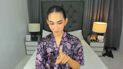 parismilker online show from January 2026 07:08:01 PM