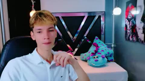 park_jimin1 online show from December 2025 12:12:01 PM