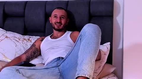 parker lavine online show from October 2025 02:28:01 AM