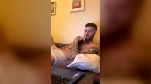 Snapshot of parkertom525 chatting on April 2026 08:22:01 PM parkertom525 online show from April 2026 08:22:01 PM