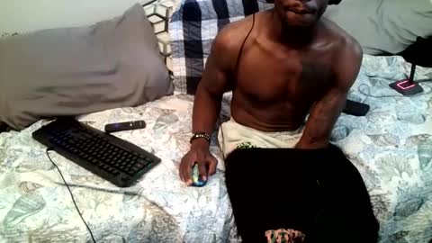 Snapshot of parlaytellio chatting on December 2025 08:38:02 PM Parlay Tellio online show from December 2025 08:38:02 PM