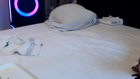 Sexy Prinsesje Celina and my Boyfriend Fred  Follow Passiekoppel on TwitterREAD BIO online show from March 2025 04:55:02 PM