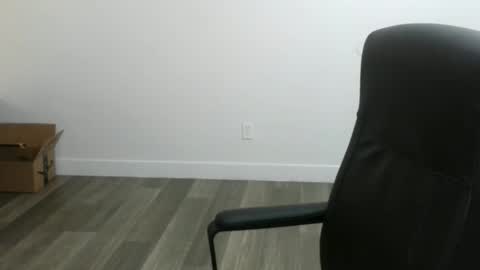 Snapshot of pastelito76 chatting on October 2025 02:01:02 AM Bob online show from October 2025 02:01:02 AM