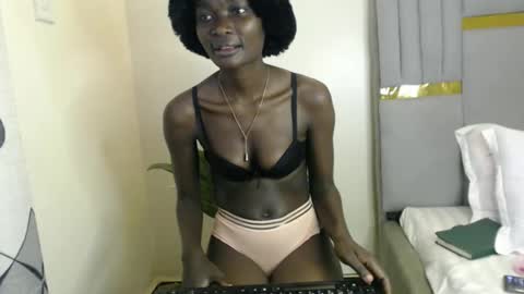 Snapshot of patie256 chatting on February 2026 11:11:01 AM penny jagens online show from February 2026 11:11:01 AM