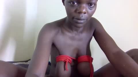 patite_lov online show from January 2026 03:25:02 PM