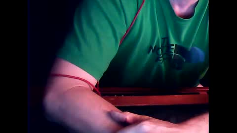 Snapshot of patou1995 chatting on December 2024 11:00:02 AM patou1995 online show from December 2024 11:00:02 AM