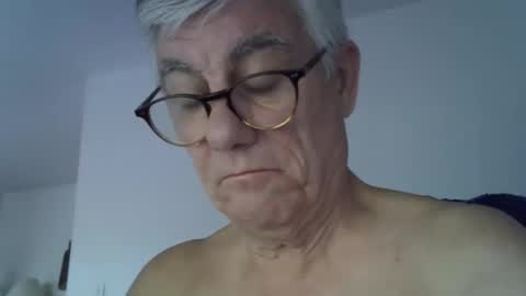 patrick5275 online show from September 2025 05:30:01 AM