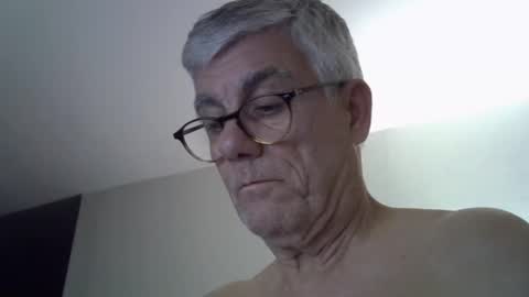 patrick5275 online show from October 2025 09:13:01 PM