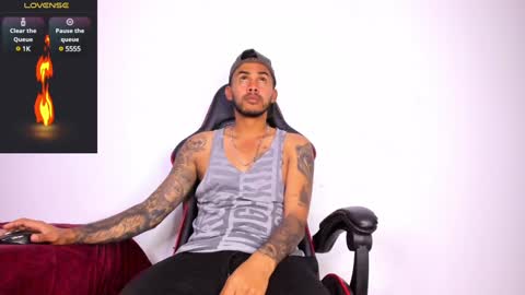 Snapshot of patrick_hot69 chatting on January 2025 02:11:02 AM patrick_hot69 online show from January 2025 02:11:02 AM