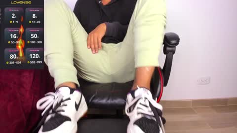 Snapshot of patrick_hot69 chatting on January 2025 07:49:01 AM patrick_hot69 online show from January 2025 07:49:01 AM