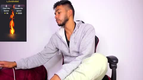 Snapshot of patrick_hot69 chatting on February 2025 04:53:02 AM patrick_hot69 online show from February 2025 04:53:02 AM