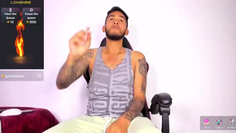 Snapshot of patrick_hot69 chatting on February 2025 02:06:01 AM patrick_hot69 online show from February 2025 02:06:01 AM