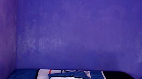 patris204 online show from November 2025 07:51:02 PM