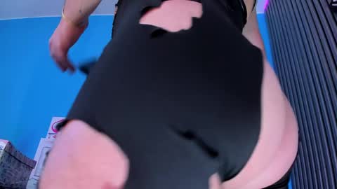 Hi  Pvt open Moans from lovense  tell me  Fav   113366 Especial level 33 online show from February 2025 03:47:02 AM