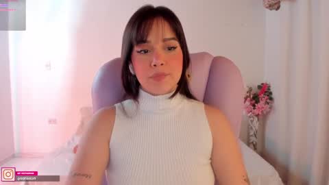 Sofa online show from January 2025 04:37:02 AM