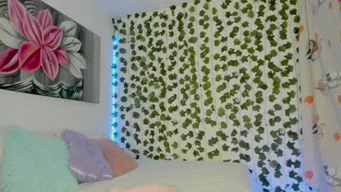 paulina online show from February 2025 11:27:01 PM