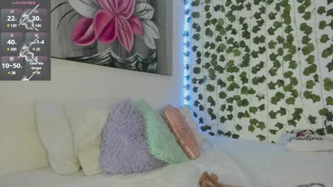 paulina online show from March 2025 11:50:01 AM