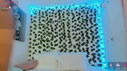 paulina online show from September 2025 02:33:02 AM