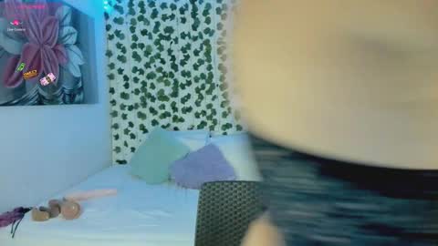 paulina online show from September 2025 01:08:02 AM