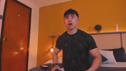 Paul online show from December 2024 01:02:02 PM