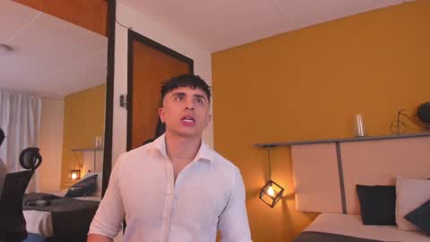 Paul online show from January 2025 04:11:01 PM