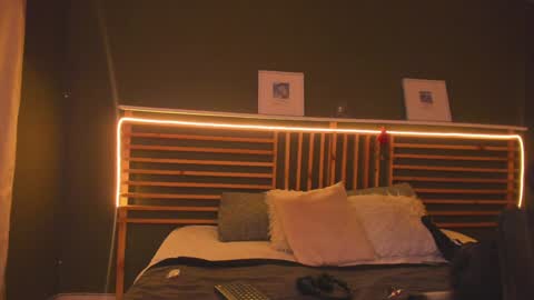 Paul online show from January 2025 01:11:01 PM