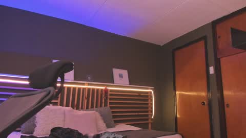 Paul online show from January 2025 05:10:02 PM