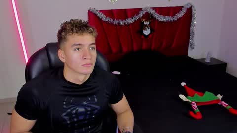 Paull George online show from November 2025 03:33:02 PM