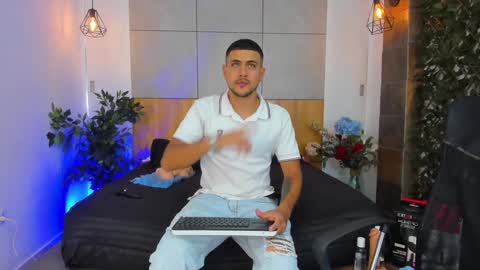 Paul Rivera online show from December 2024 08:09:01 PM