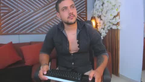 Paul Rivera online show from September 2025 09:59:02 PM