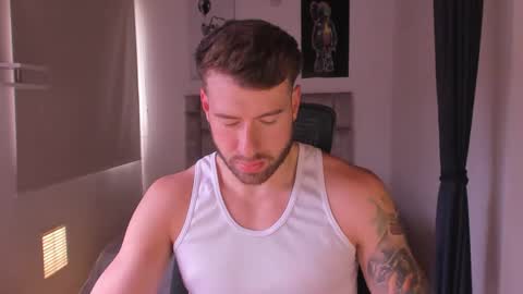 PAUL ROGER online show from March 2025 08:40:01 PM