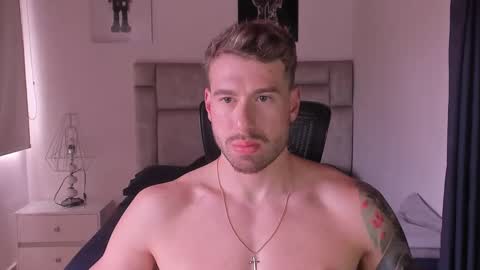 PAUL ROGER online show from November 2025 05:33:02 PM