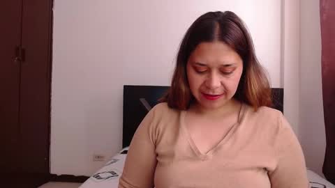 PAULA online show from September 2025 05:13:02 PM