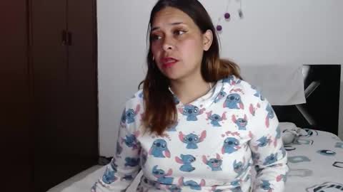 PAULA online show from November 2025 04:16:01 AM