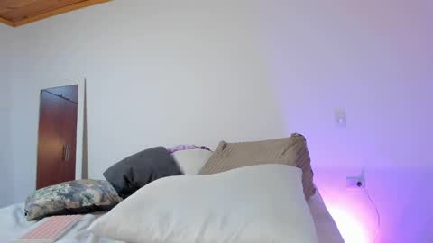 Paula perez - online show from December 2024 05:04:02 AM